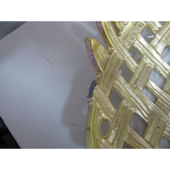 Metallic Finish 16 Inch Diameter Aluminum Lattice Weave Tray - Picture 5 of 5